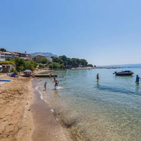 Konukevi 79-7 Duće
