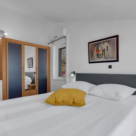 79-7 3*